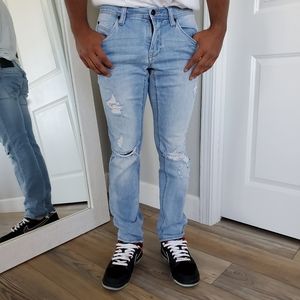 Distressed skinny jeans